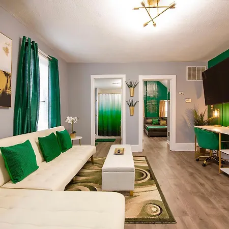 The Tremont Emerald - By Christmas Story House - Historic Charm & Modern Comfort Near Downtown With Parking, 300Mb Wifi & Self Check-In Cleveland Exterior photo
