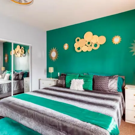The Tremont Emerald - By Christmas Story House - Historic Charm & Modern Comfort Near Downtown With Parking, 300Mb Wifi & Self Check-In Cleveland Exterior photo